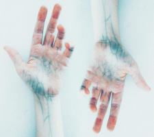 Добавки и витамини, които могат да помогнат при разширени вени